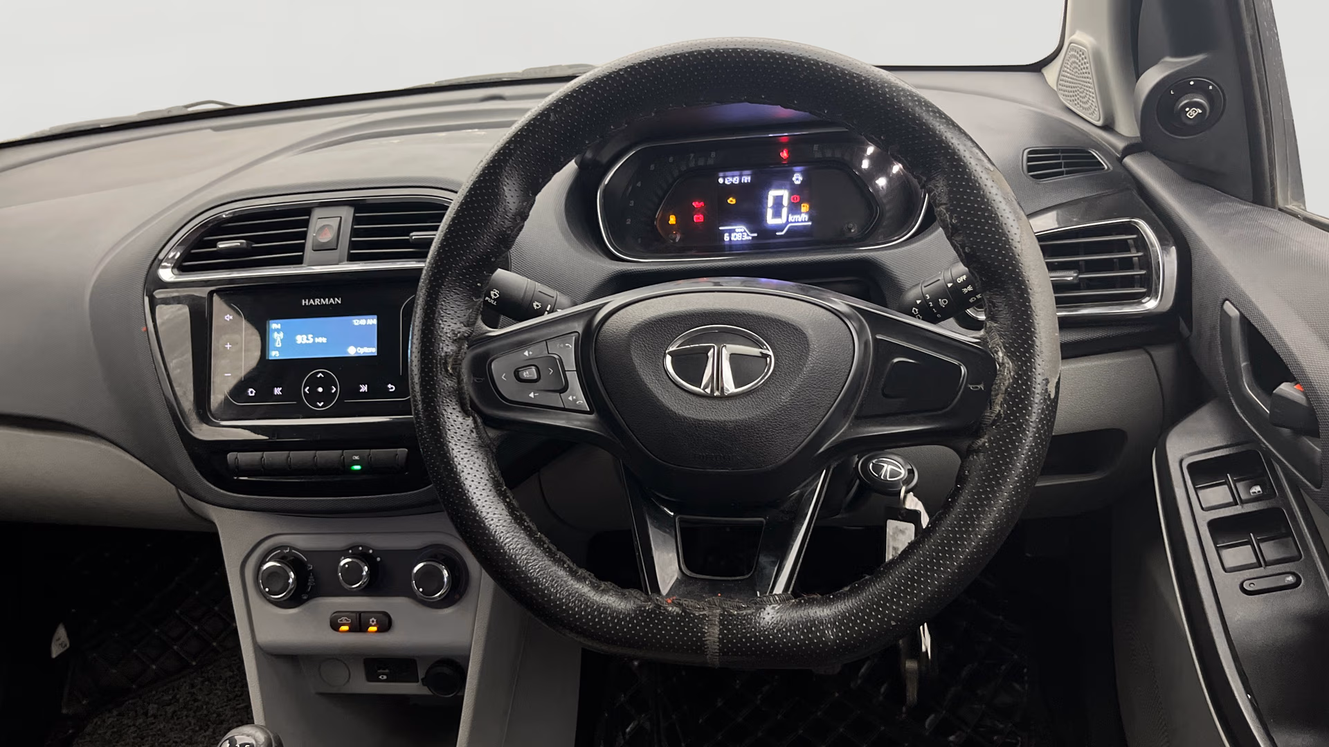Used 2022 Tata Tiago Used 2022 Tata Tiago