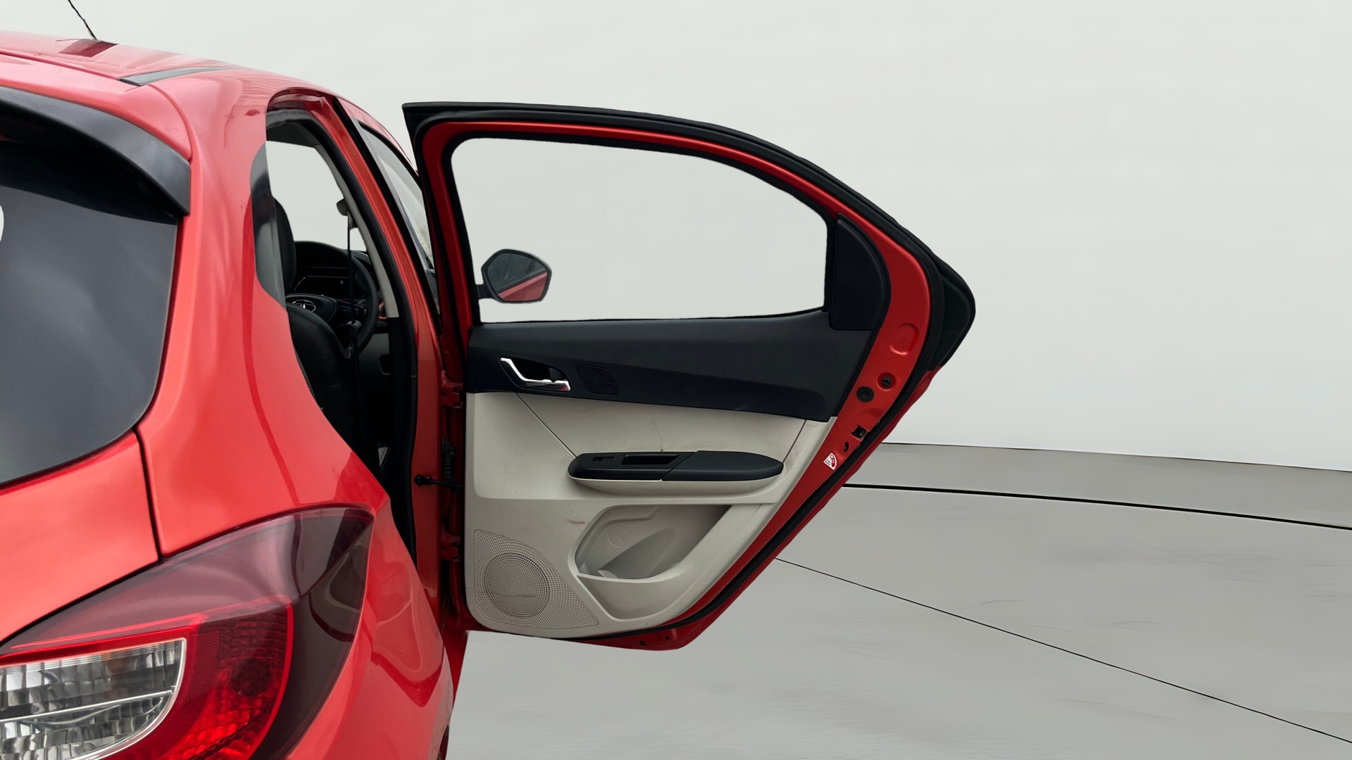 Used 2022 Tata Tiago Used 2022 Tata Tiago