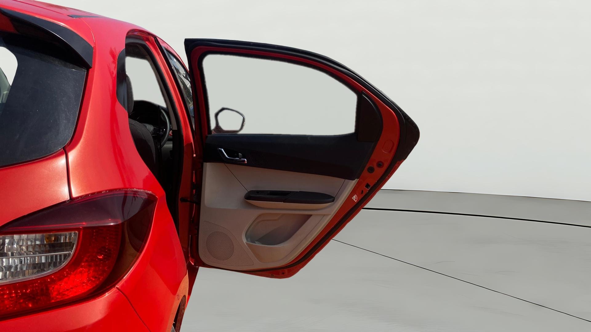 Used 2022 Tata Tiago Used 2022 Tata Tiago