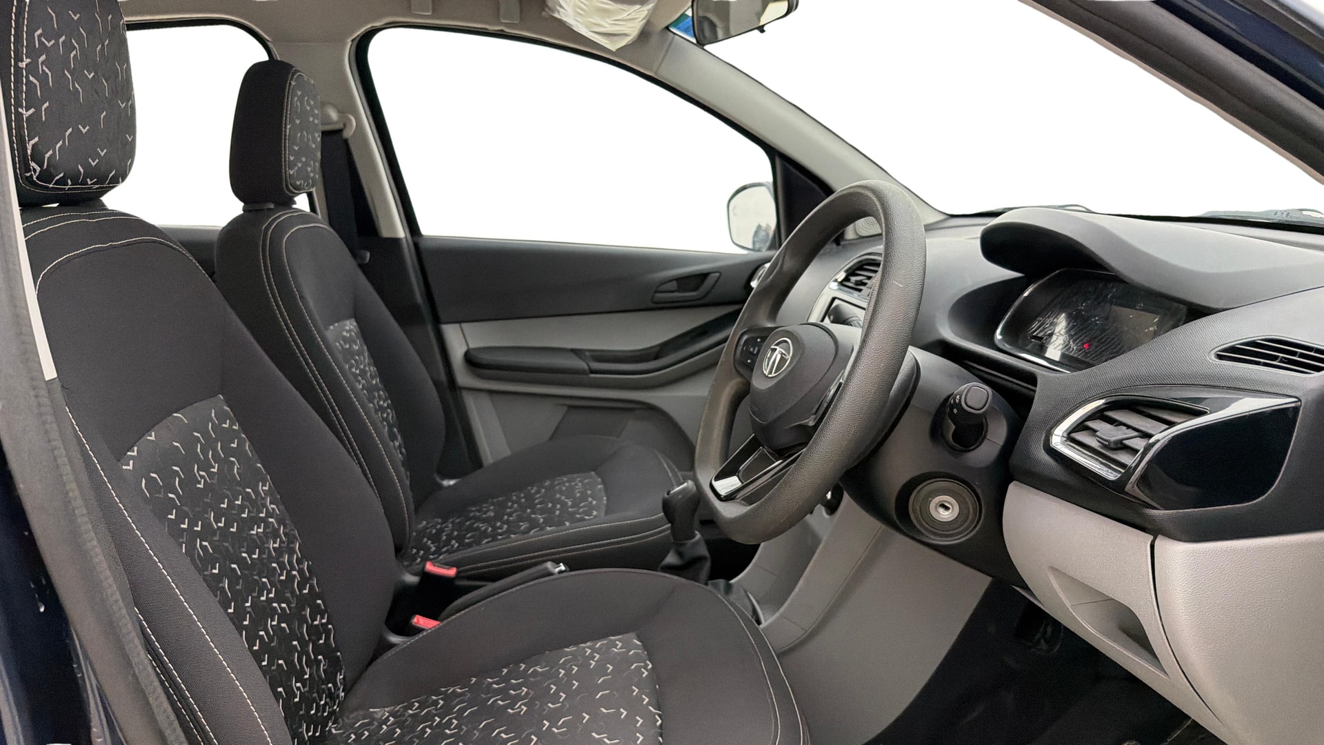 Used 2023 Tata Tiago Used 2023 Tata Tiago