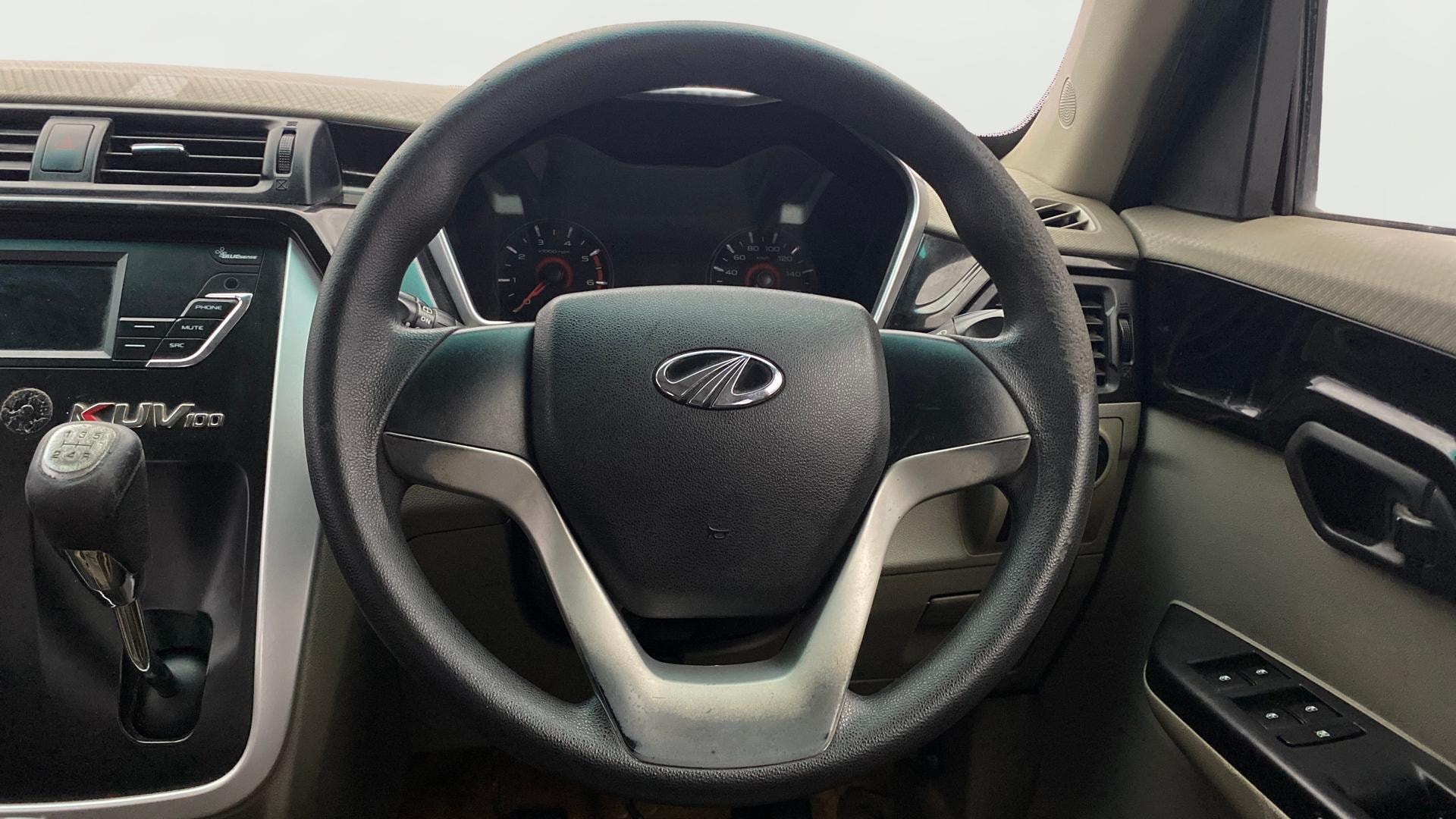 Used 2016 Mahindra KUV100 Used 2016 Mahindra KUV100