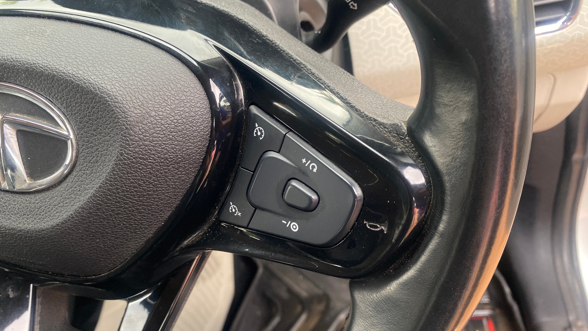 Used 2021 Tata Nexon Used 2021 Tata Nexon