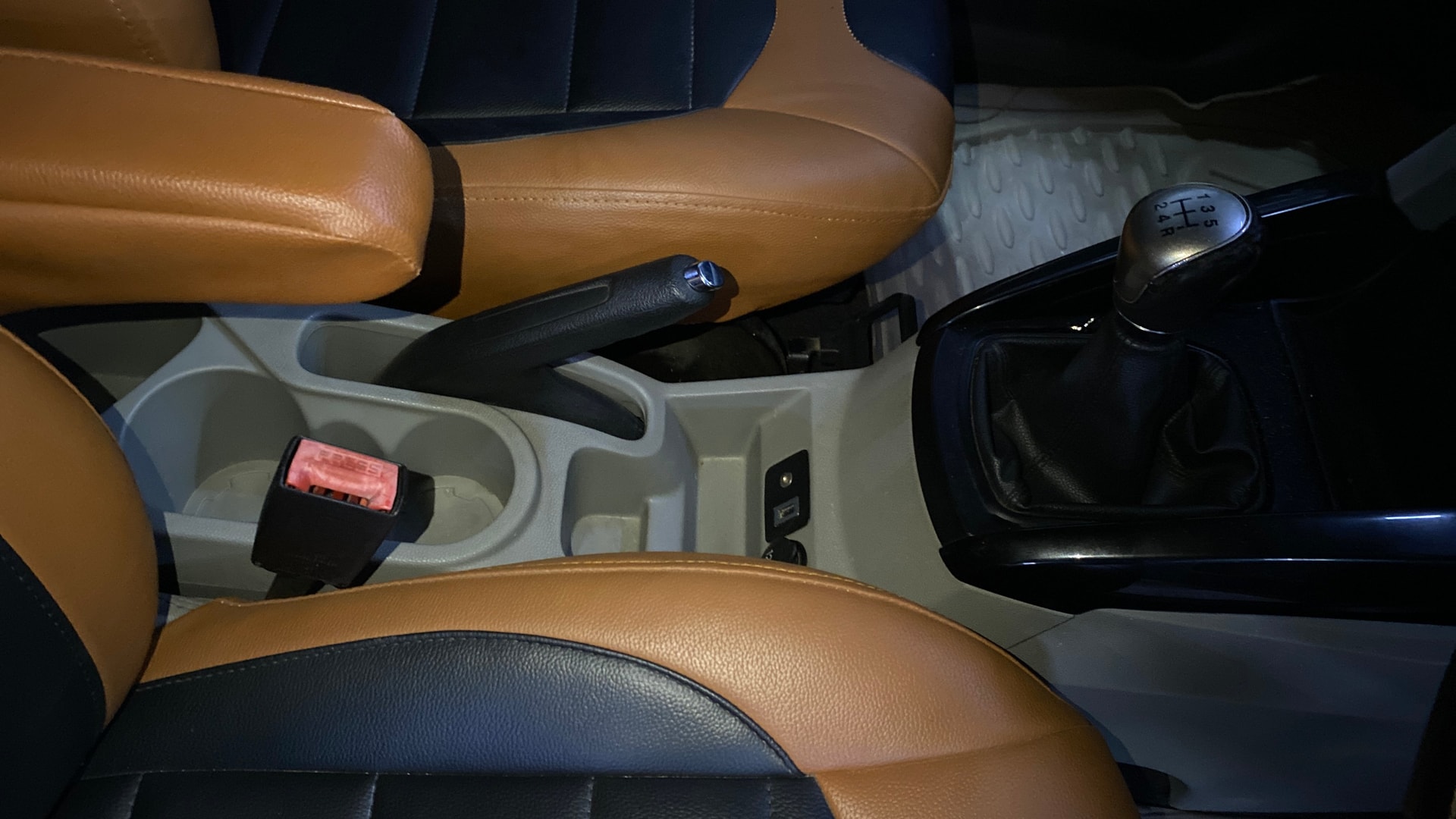 Used 2014 Ford EcoSport Used 2014 Ford EcoSport