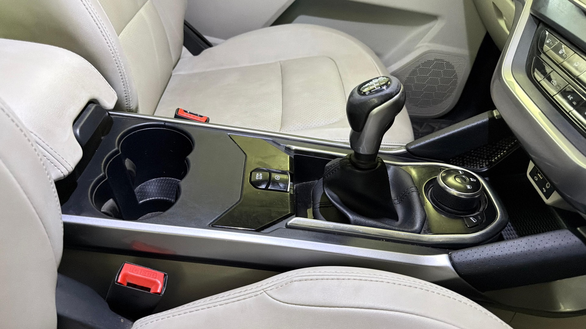 Used 2021 Tata Safari Used 2021 Tata Safari