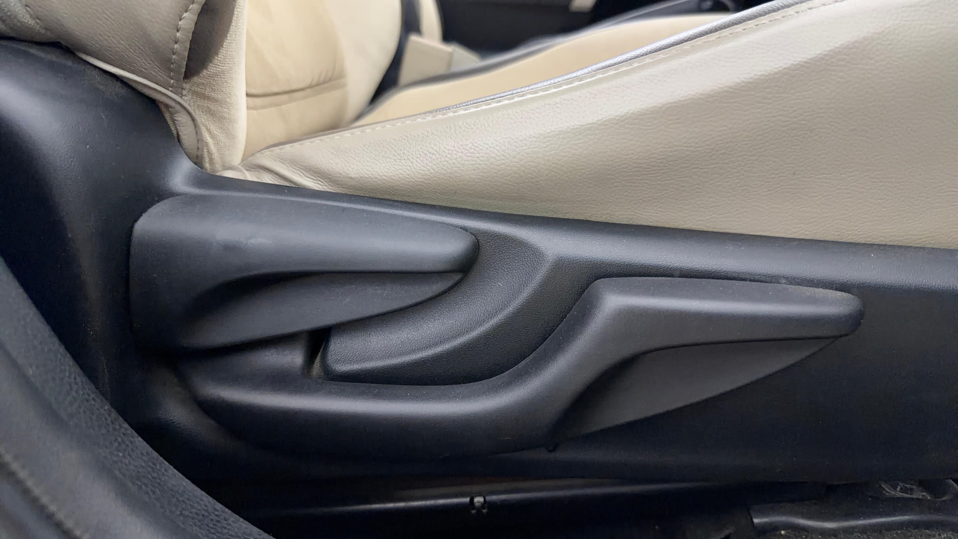 Used 2014 Toyota Corolla Altis Used 2014 Toyota Corolla Altis