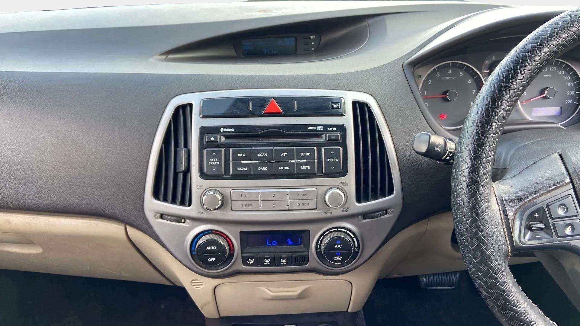 Used 2014 Hyundai Elite i20 Used 2014 Hyundai Elite i20