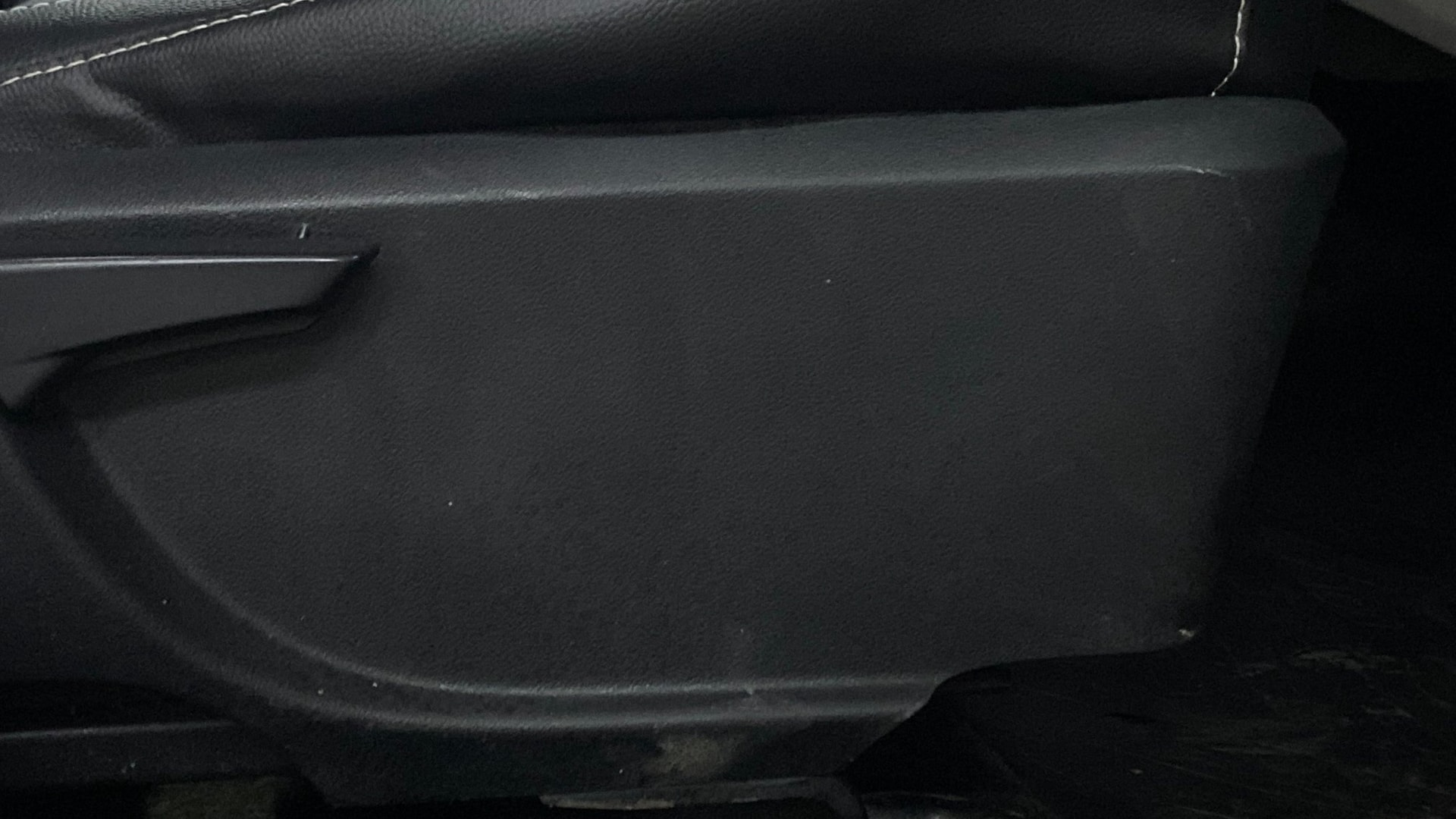 Used 2017 Mahindra KUV100 Used 2017 Mahindra KUV100