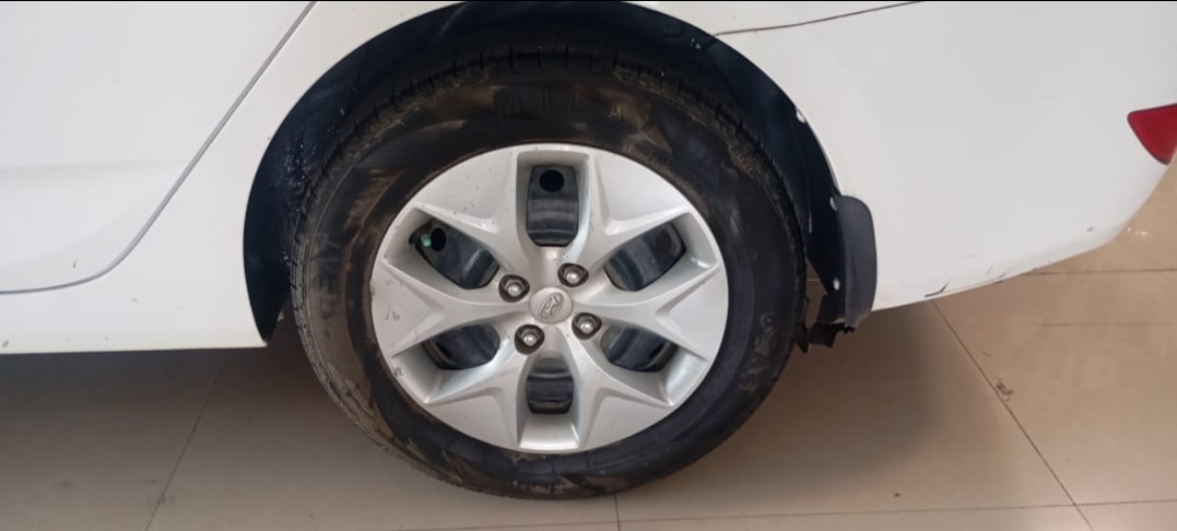 Used 2015 Hyundai Fluidic Verna Used 2015 Hyundai Fluidic Verna