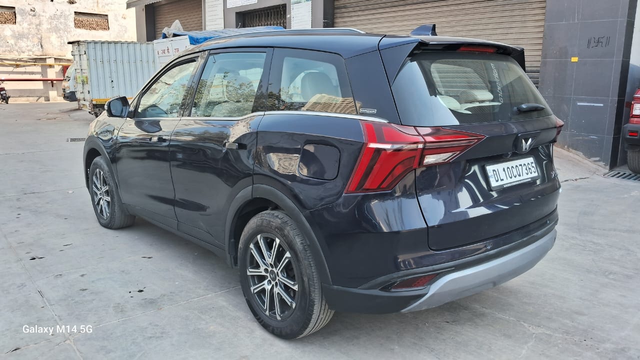 Used 2021 Mahindra XUV700 Used 2021 Mahindra XUV700