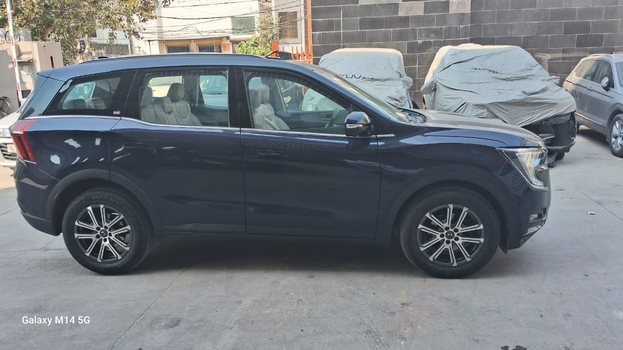 Used 2021 Mahindra XUV700 Used 2021 Mahindra XUV700