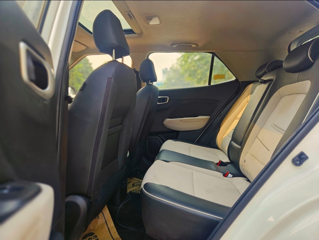 Used 2022 Hyundai Venue Used 2022 Hyundai Venue