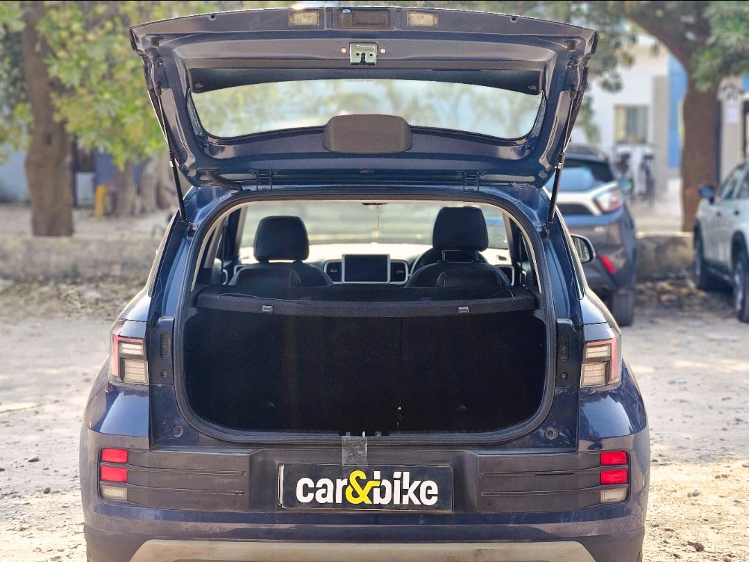 Used 2022 Hyundai Venue Used 2022 Hyundai Venue