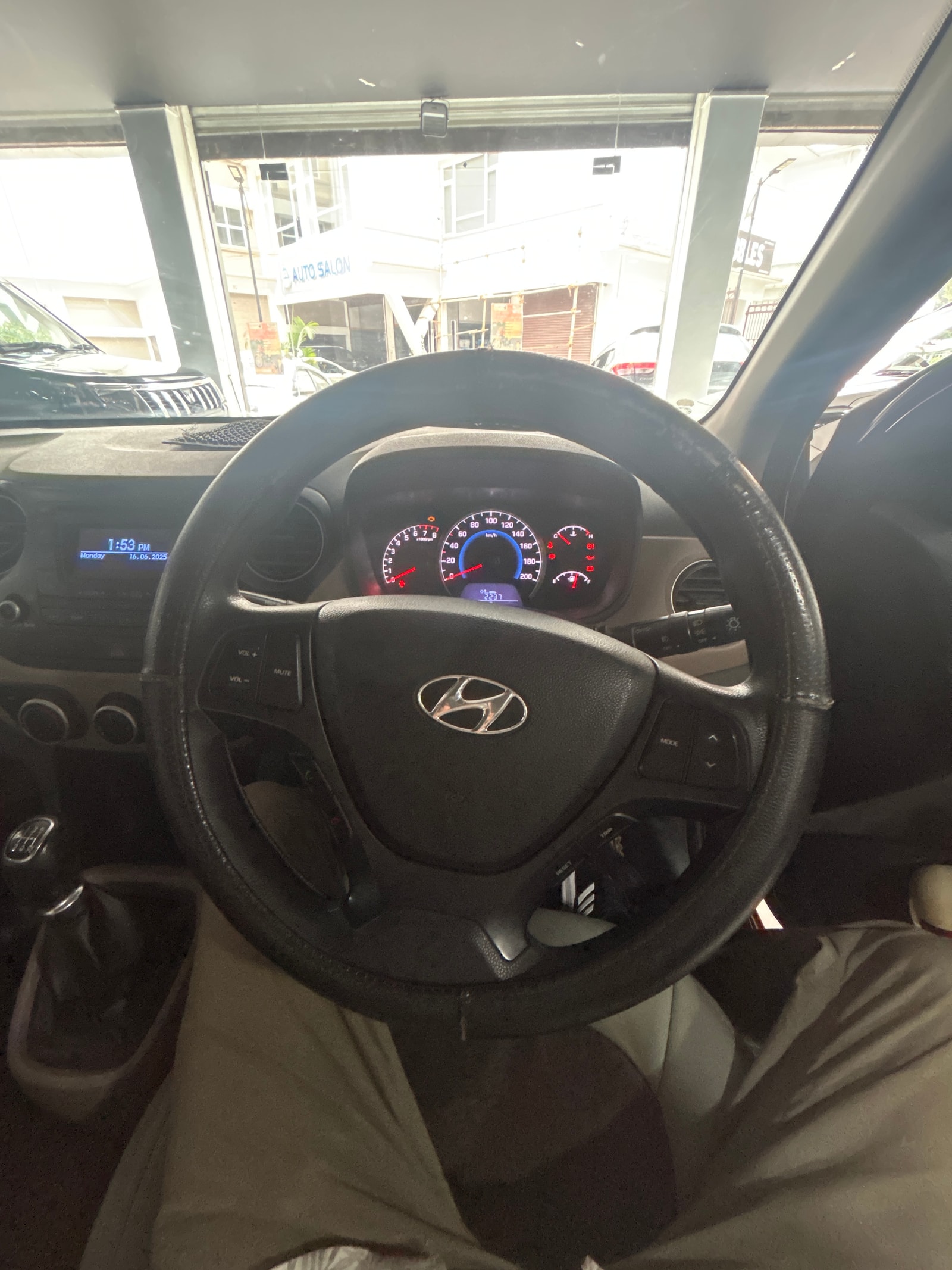 Used 2015 Hyundai Grand i10 Used 2015 Hyundai Grand i10