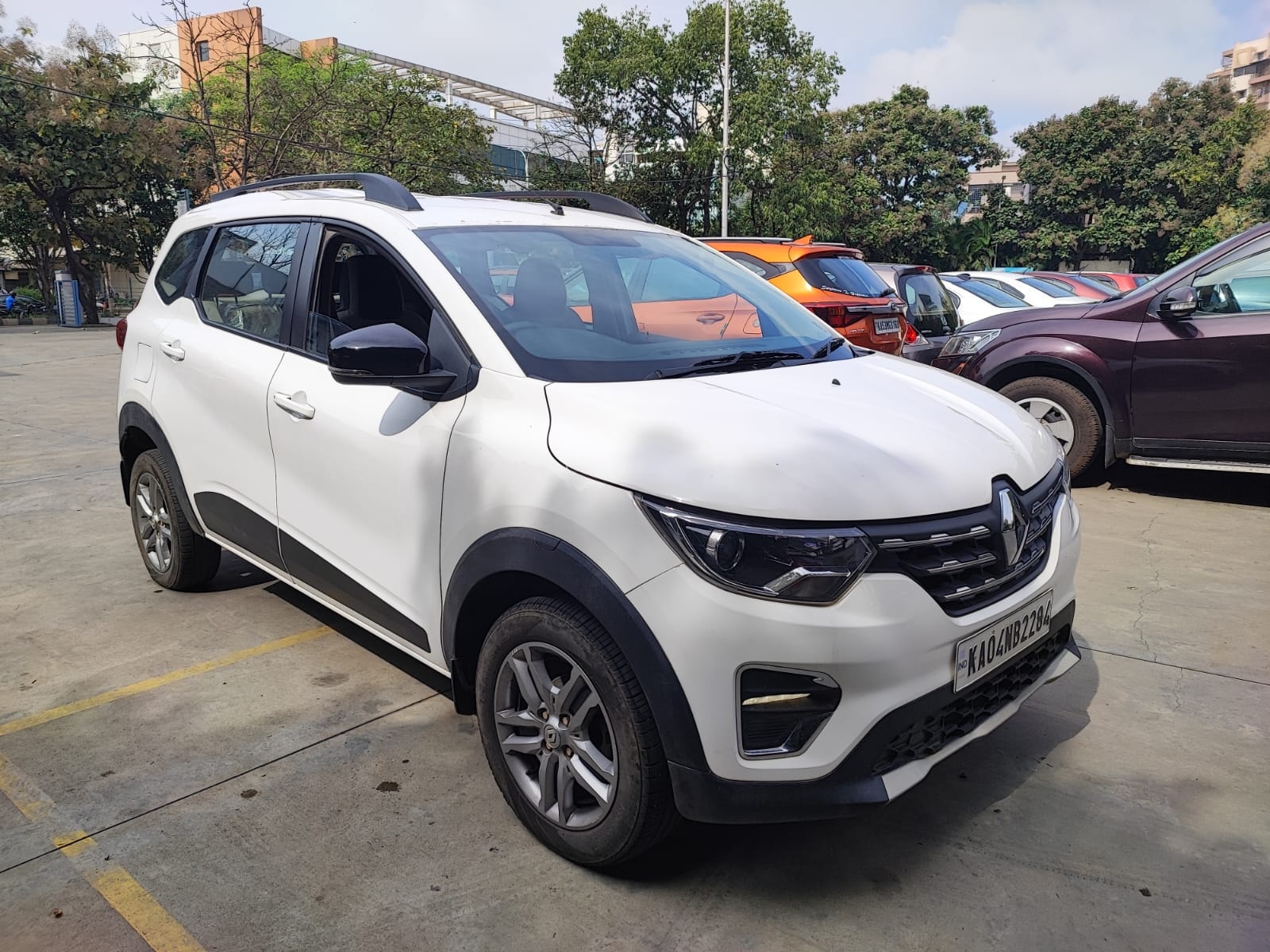 Used 2022 Renault Triber Used 2022 Renault Triber