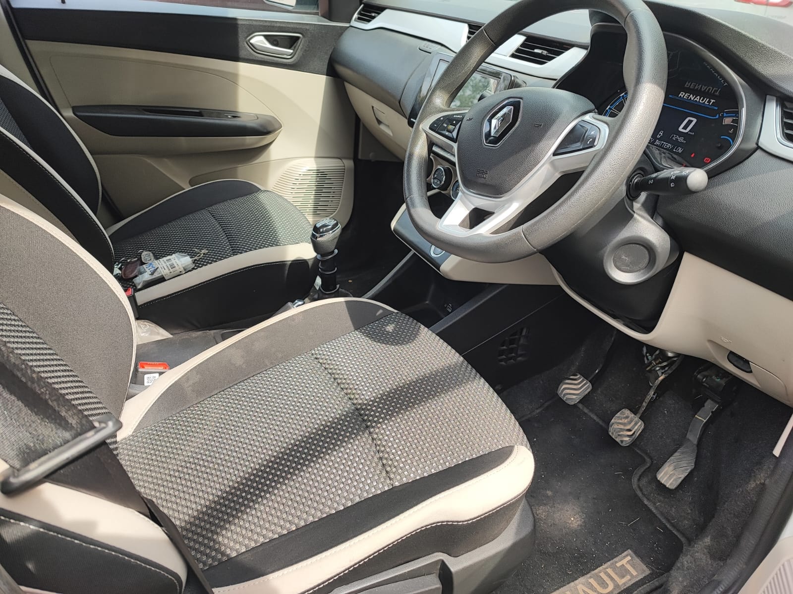 Used 2022 Renault Triber Used 2022 Renault Triber