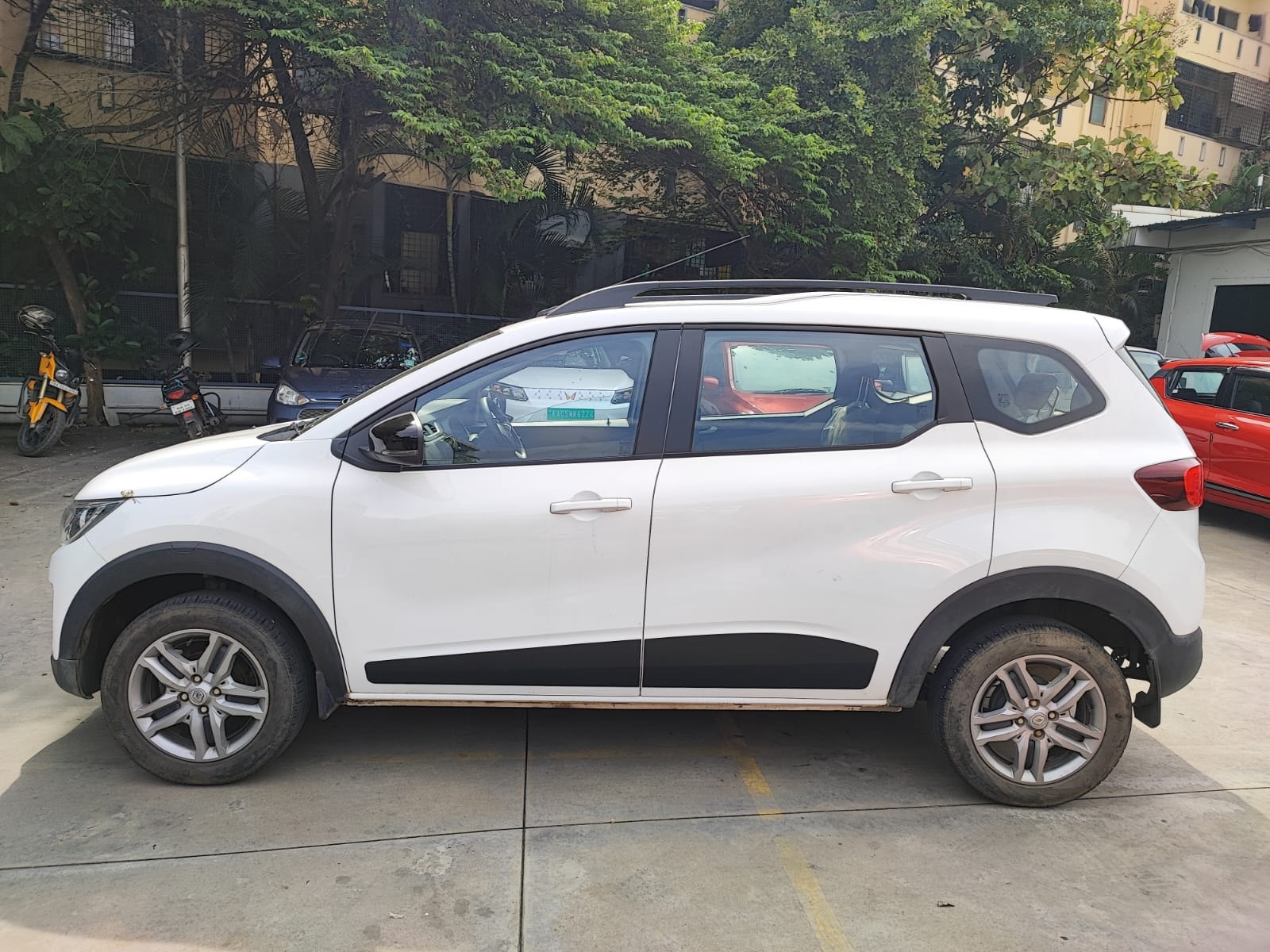 Used 2022 Renault Triber Used 2022 Renault Triber