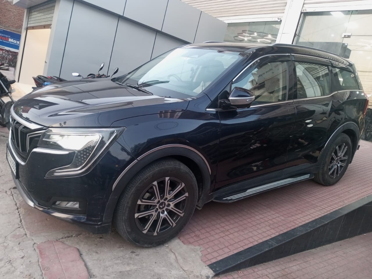 Used 2021 Mahindra XUV700 Used 2021 Mahindra XUV700