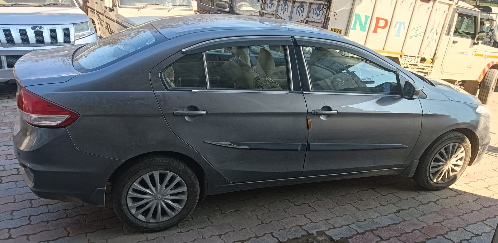 Ciaz image 5 Ciaz image 5