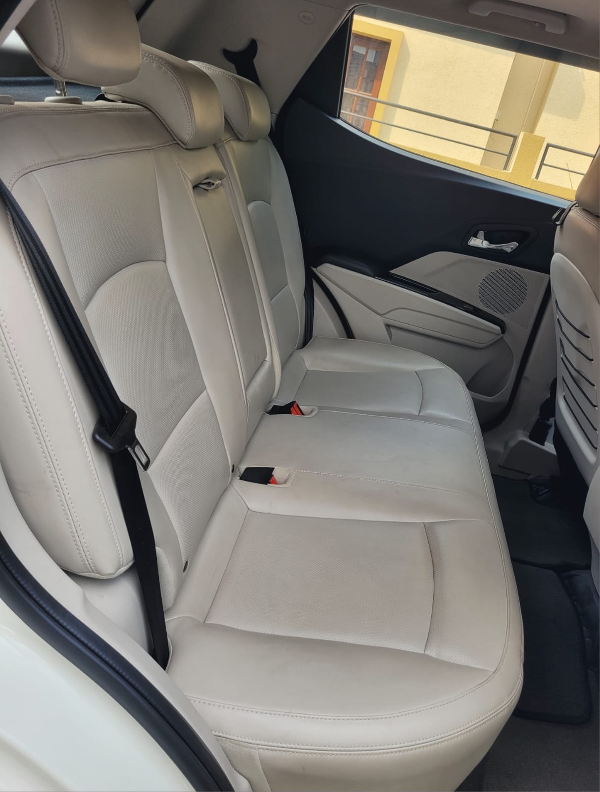 Used 2023 Mahindra XUV300 Used 2023 Mahindra XUV300