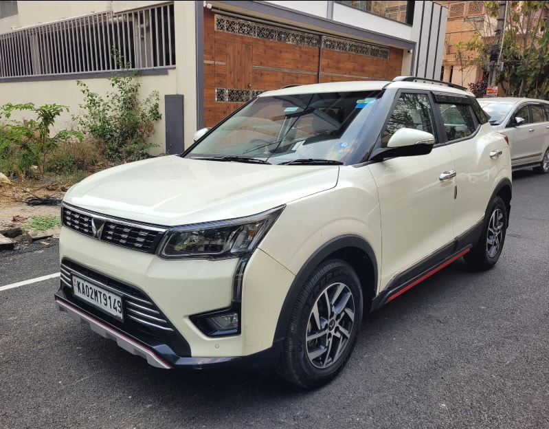 Used 2023 Mahindra XUV300 Used 2023 Mahindra XUV300