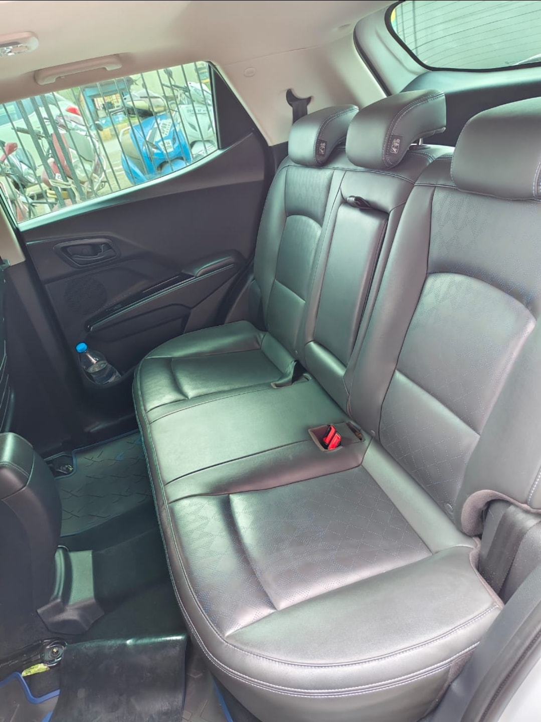 Used 2023 Mahindra XUV400 Used 2023 Mahindra XUV400