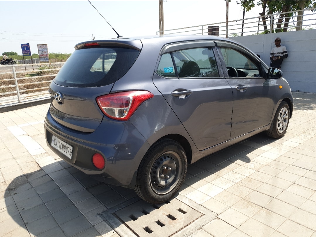 Used 2018 Hyundai Grand i10 Used 2018 Hyundai Grand i10
