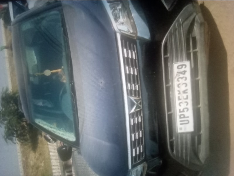 Used 2022 Mahindra XUV300 Used 2022 Mahindra XUV300