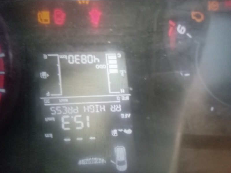 Used 2022 Mahindra XUV300 Used 2022 Mahindra XUV300