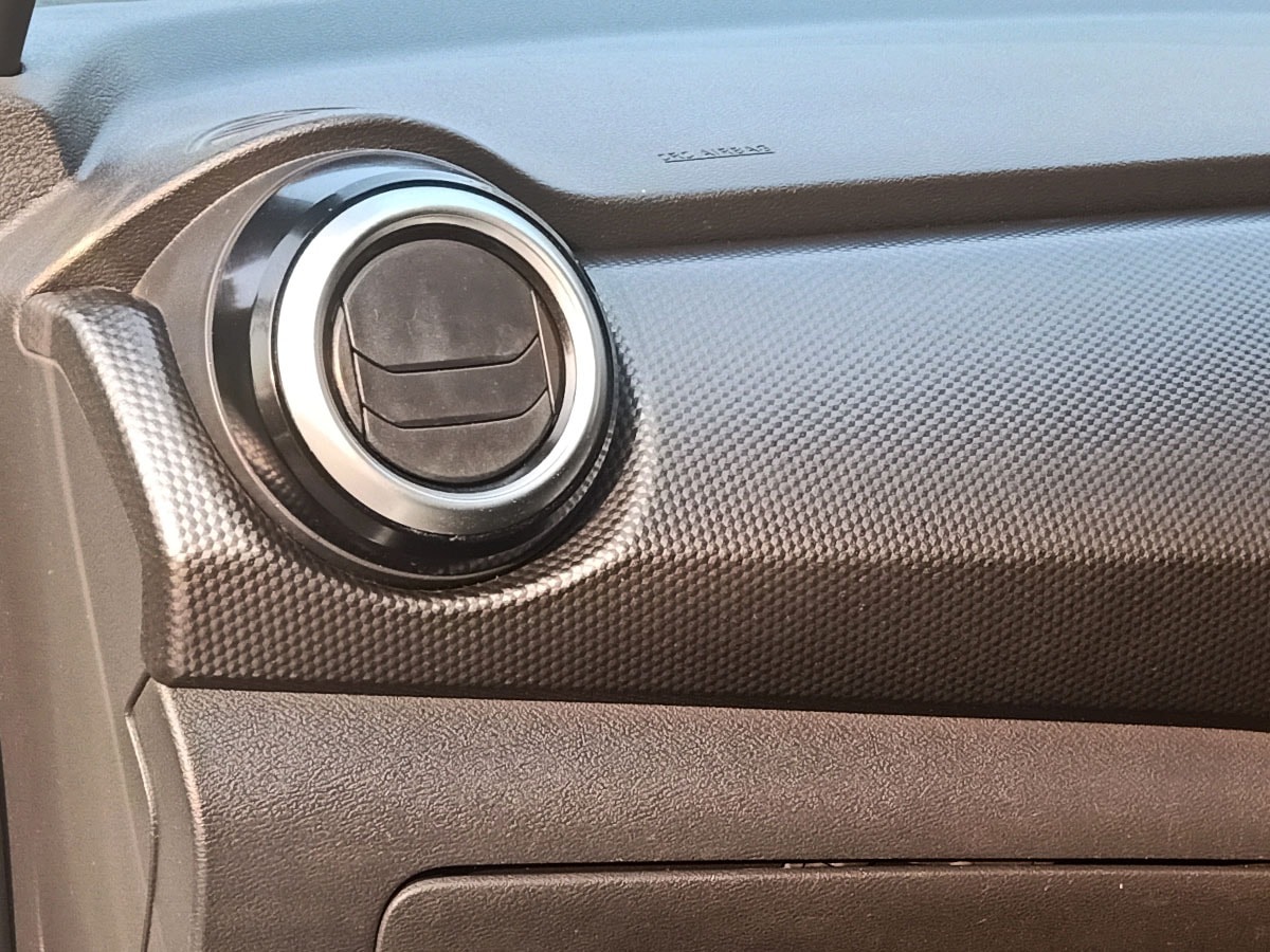 Used 2022 Nissan Kicks Used 2022 Nissan Kicks