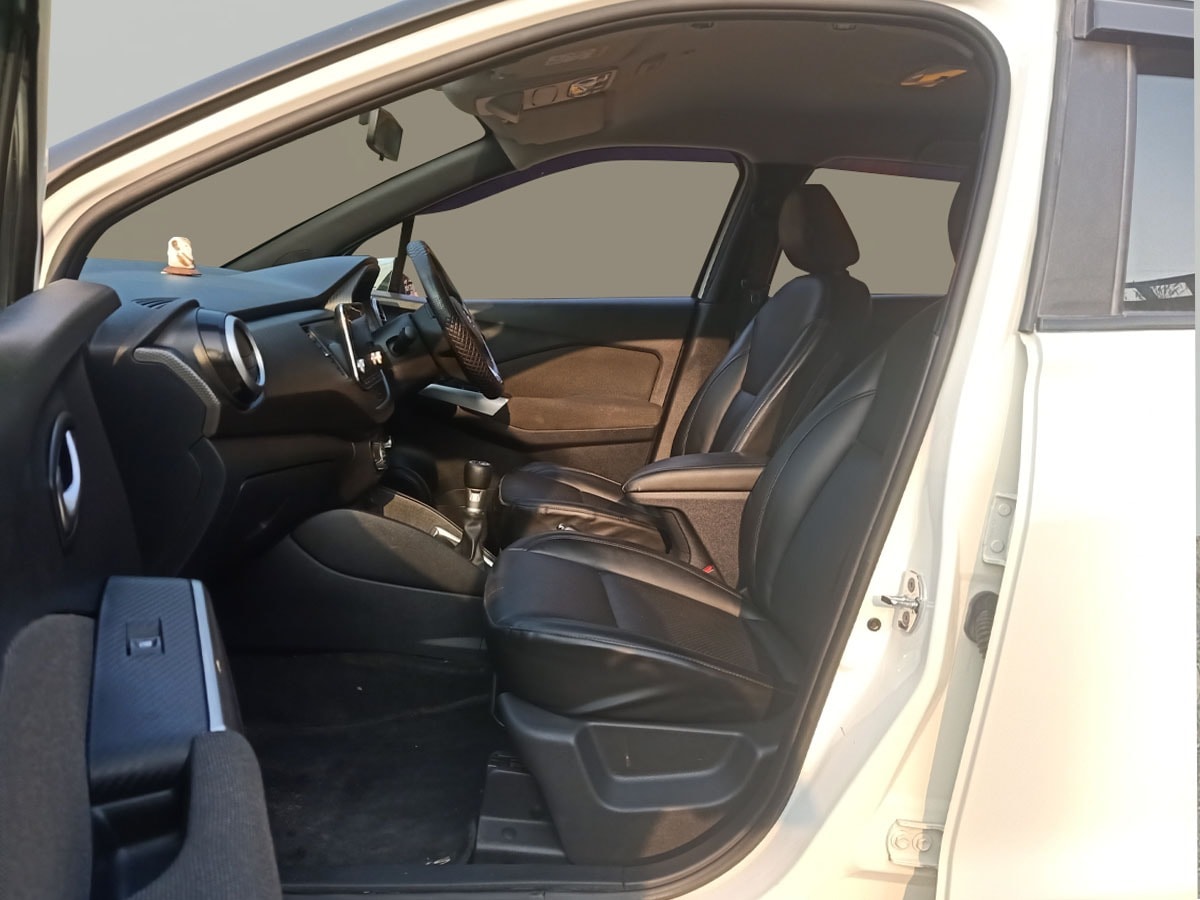 Used 2022 Nissan Kicks Used 2022 Nissan Kicks