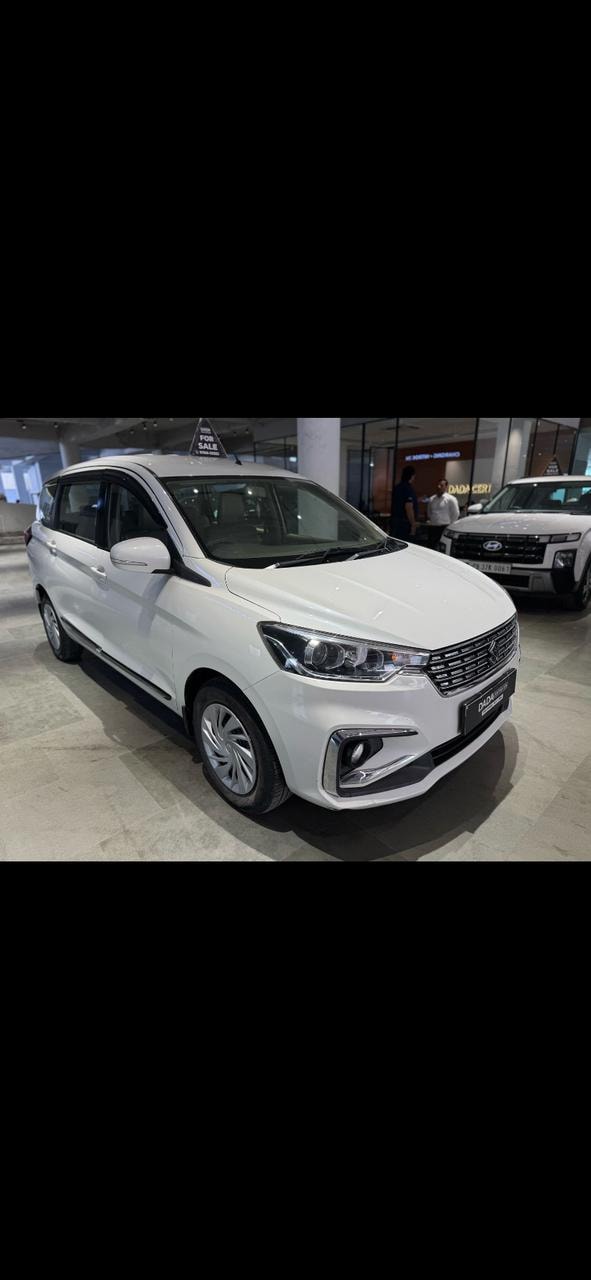 Ertiga image 2 Ertiga image 2