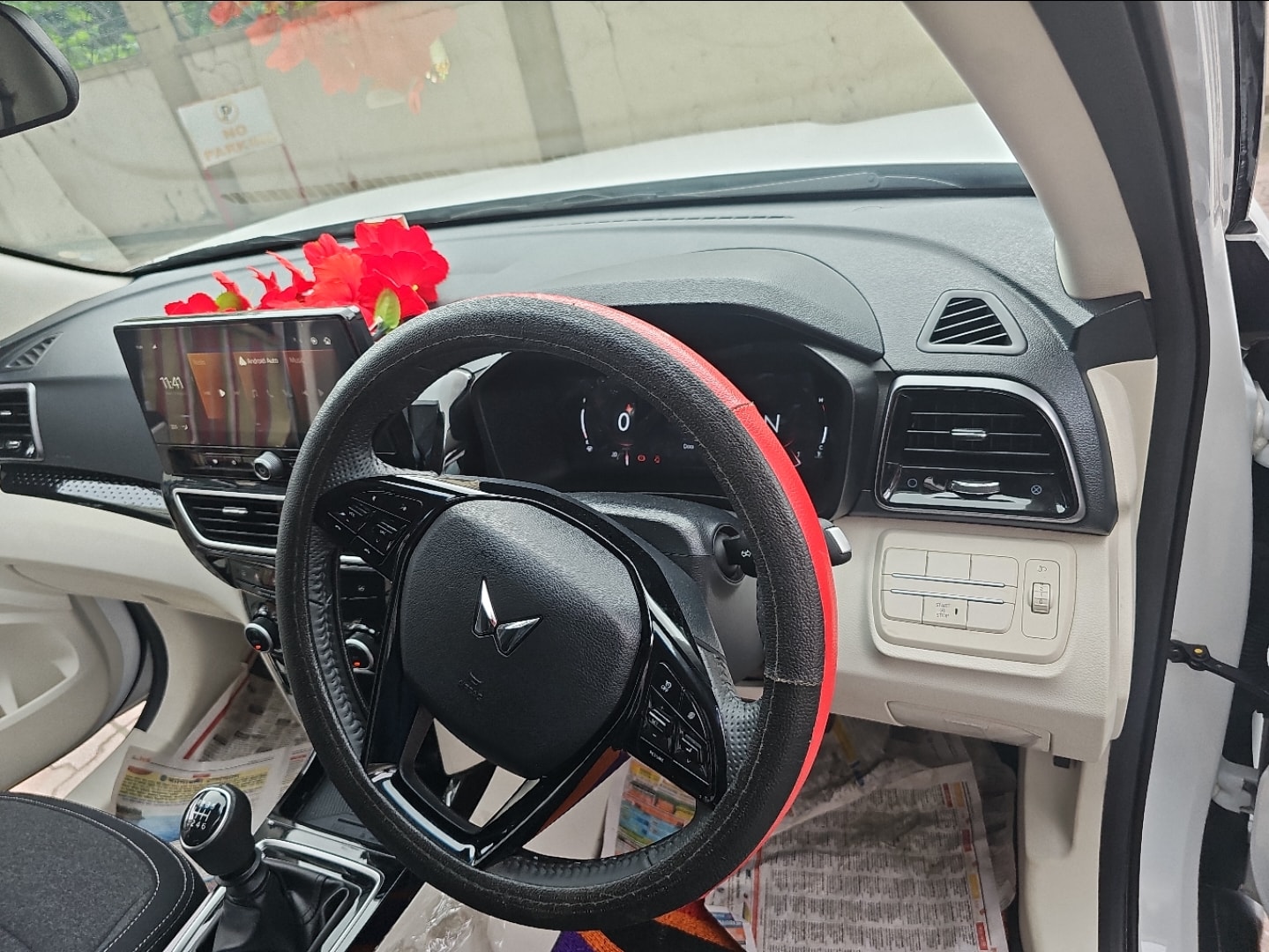 Used 2024 Mahindra XUV 3XO Used 2024 Mahindra XUV 3XO