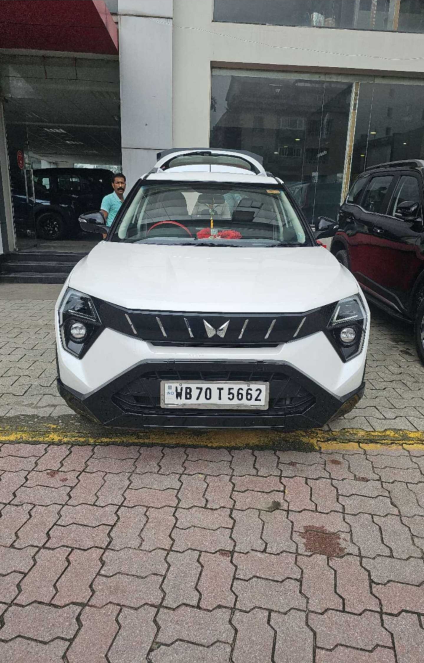 Used 2024 Mahindra XUV 3XO Used 2024 Mahindra XUV 3XO