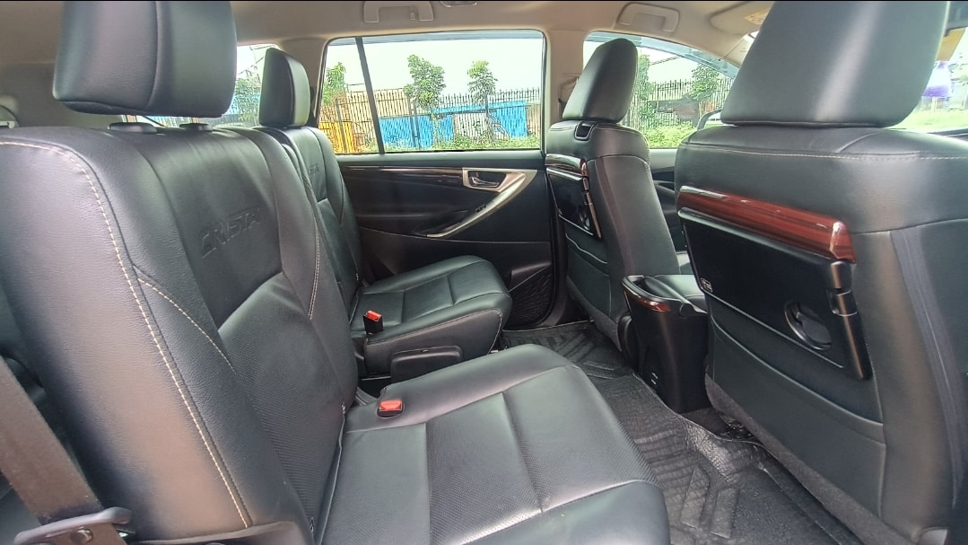 Used 2021 Toyota Innova Crysta Used 2021 Toyota Innova Crysta