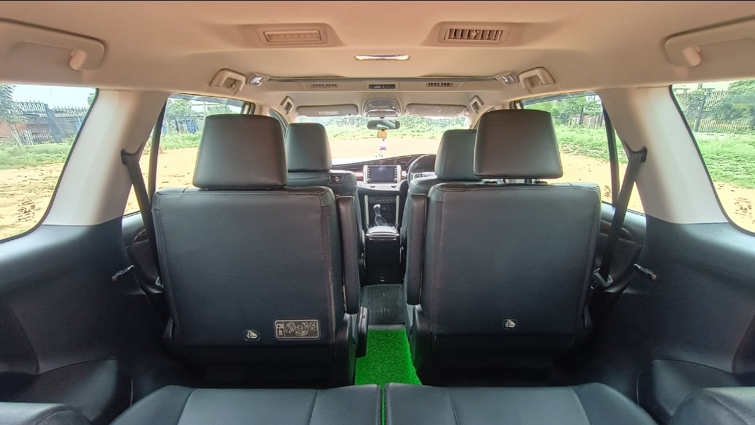 Used 2021 Toyota Innova Crysta Used 2021 Toyota Innova Crysta