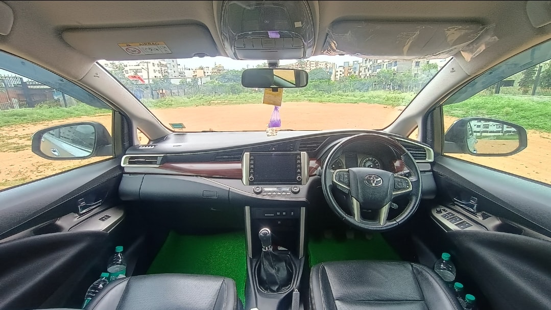 Used 2021 Toyota Innova Crysta Used 2021 Toyota Innova Crysta