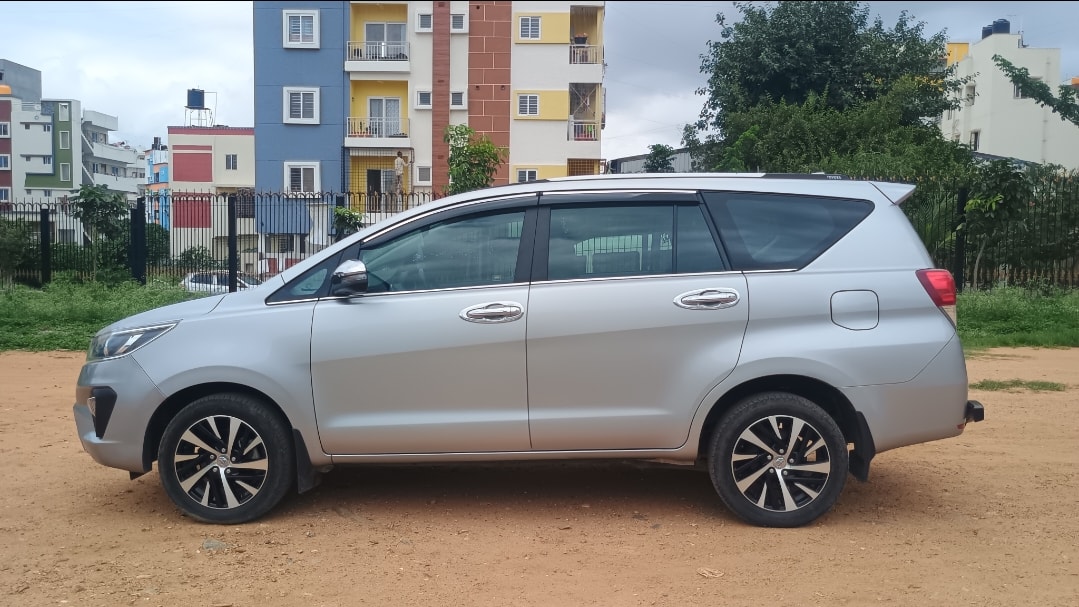 Used 2021 Toyota Innova Crysta Used 2021 Toyota Innova Crysta