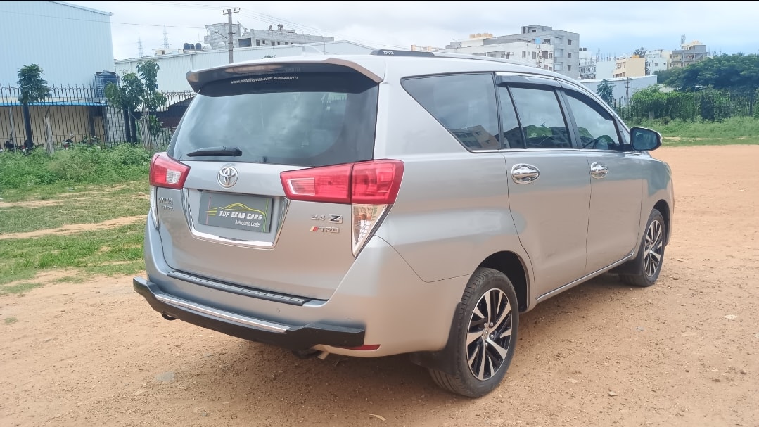 Used 2021 Toyota Innova Crysta Used 2021 Toyota Innova Crysta