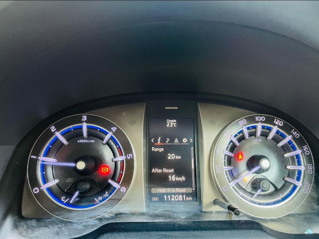 Used 2021 Toyota Innova Crysta Used 2021 Toyota Innova Crysta