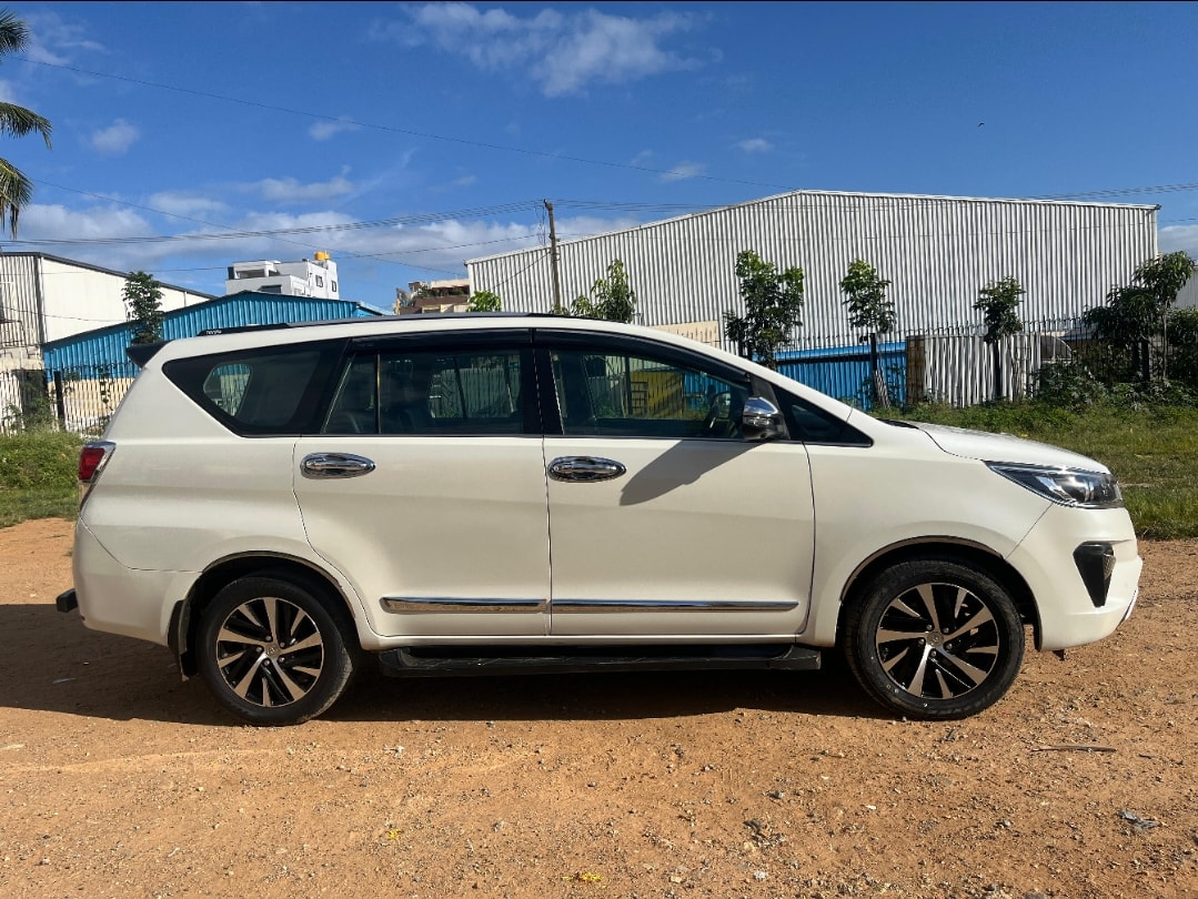 Used 2021 Toyota Innova Crysta Used 2021 Toyota Innova Crysta