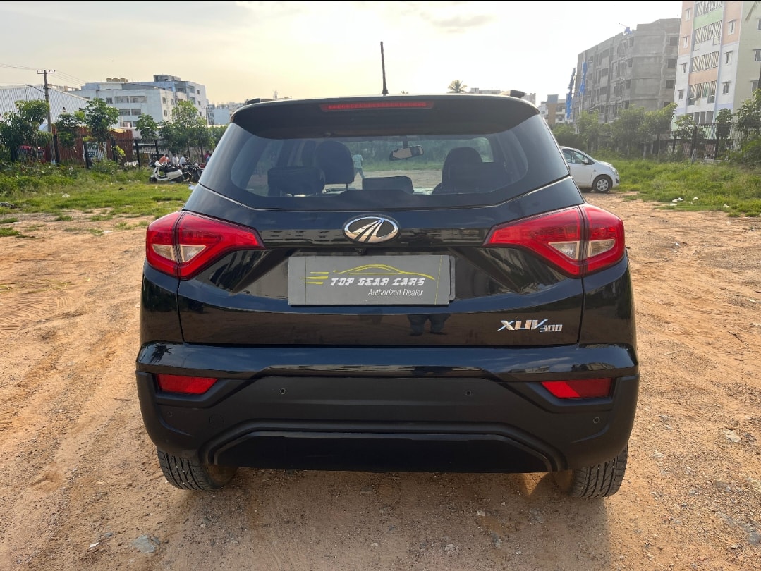 Used 2021 Mahindra XUV300 Used 2021 Mahindra XUV300