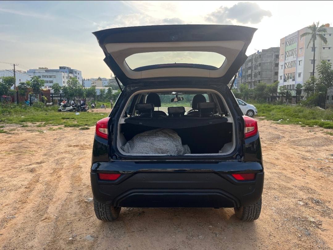 Used 2021 Mahindra XUV300 Used 2021 Mahindra XUV300