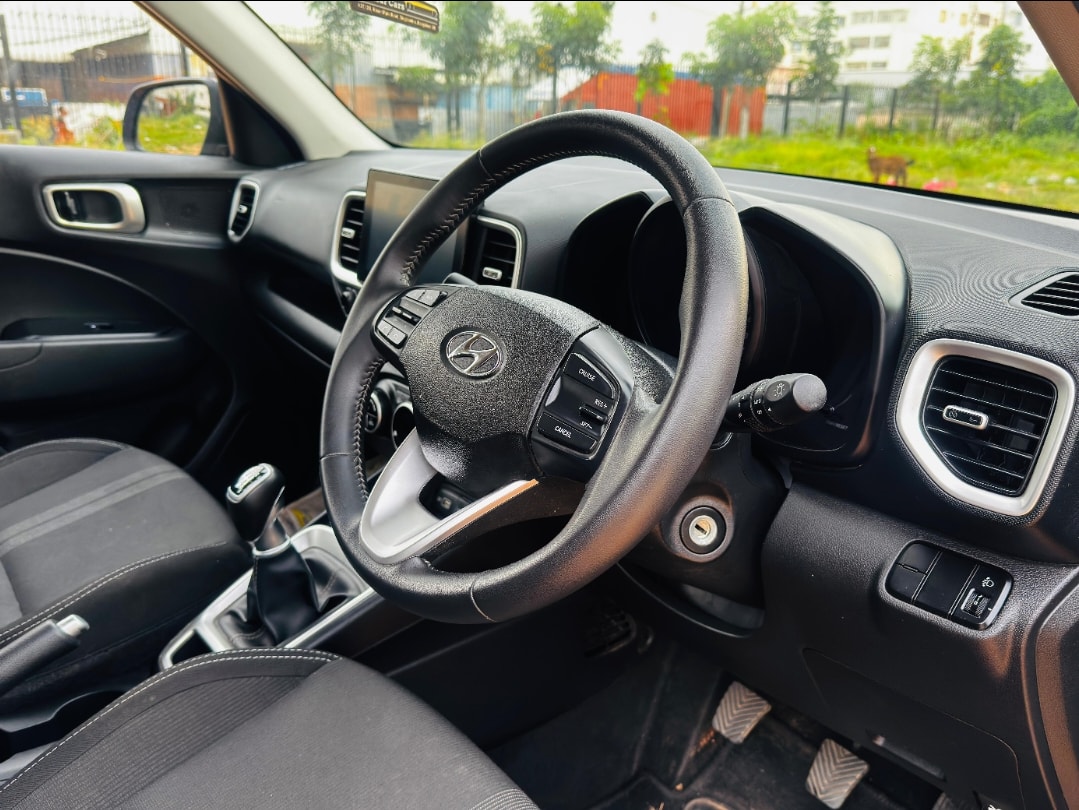 Used 2022 Hyundai Venue Used 2022 Hyundai Venue