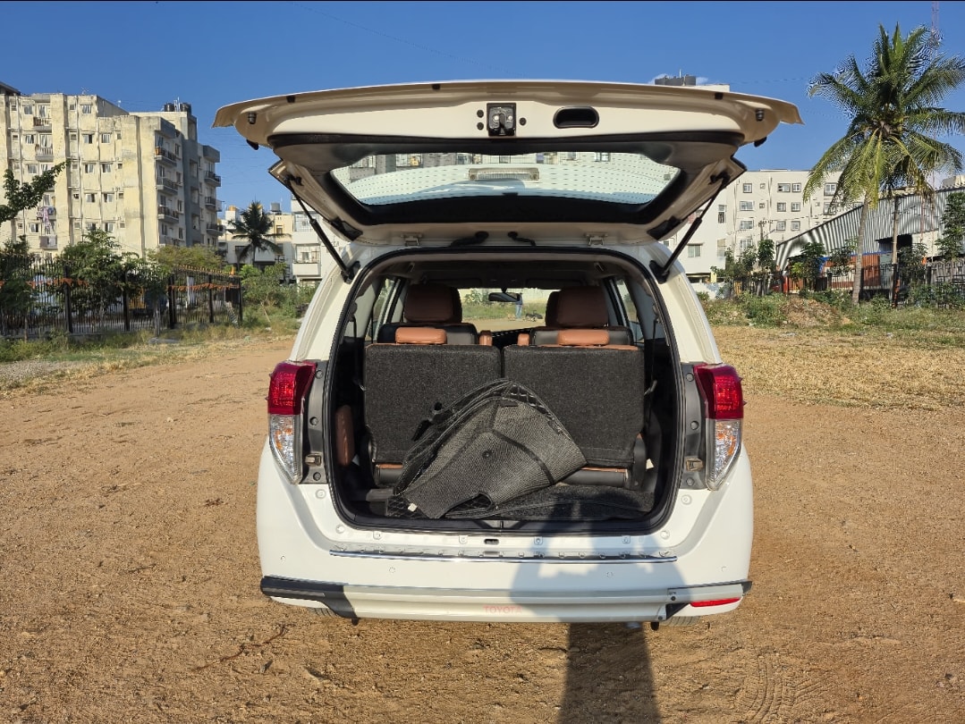 Used 2020 Toyota Innova Crysta Used 2020 Toyota Innova Crysta