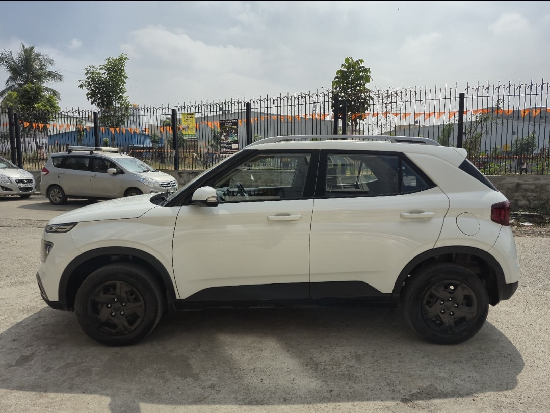 Used 2021 Hyundai Venue Used 2021 Hyundai Venue