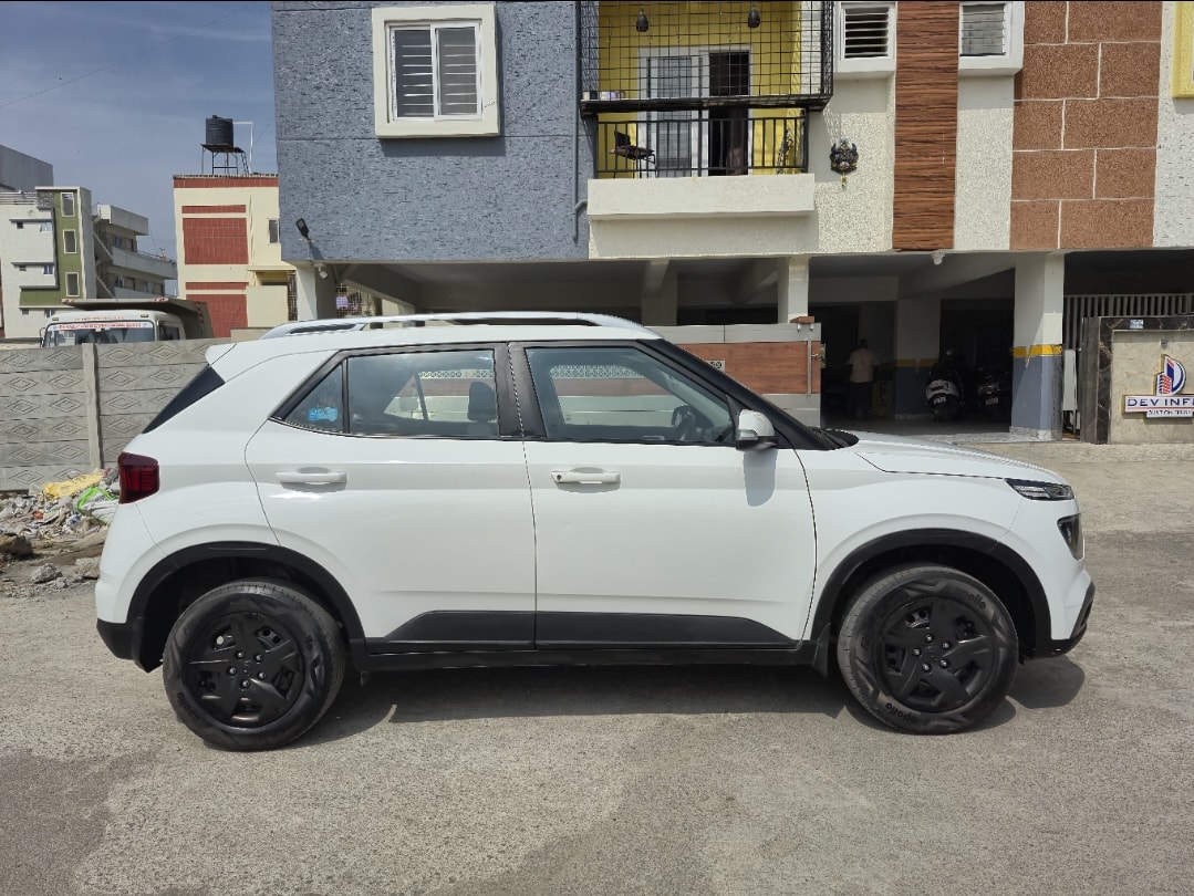 Used 2021 Hyundai Venue Used 2021 Hyundai Venue