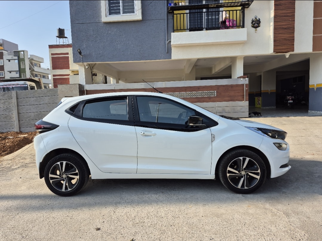 Used 2020 Tata Altroz Used 2020 Tata Altroz