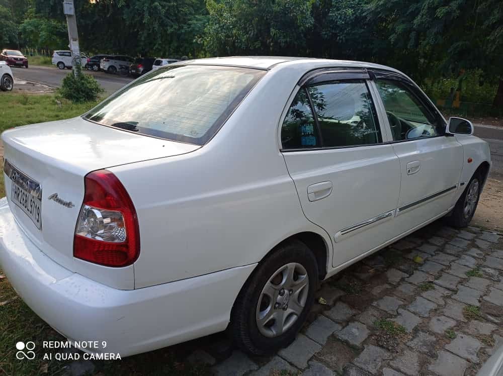 Accent image 5 Accent image 5