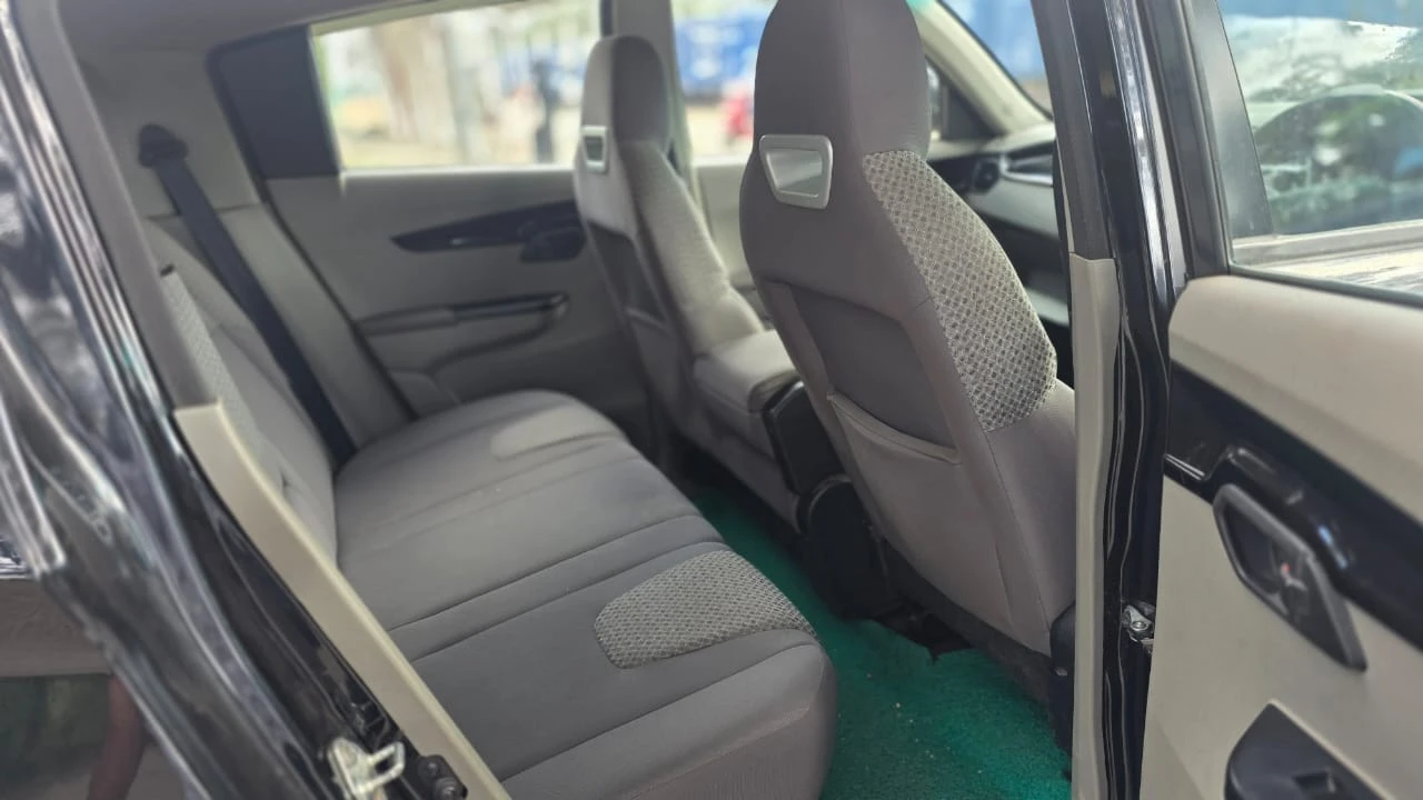 Used 2017 Mahindra KUV100 Used 2017 Mahindra KUV100