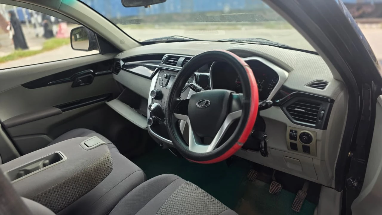 Used 2017 Mahindra KUV100 Used 2017 Mahindra KUV100